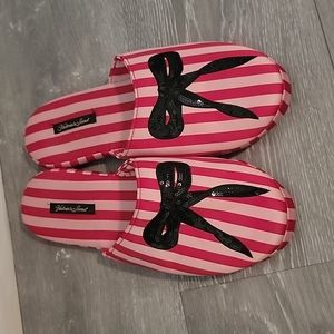 Victoria’s Secret stripe satin pic slippers - Medium